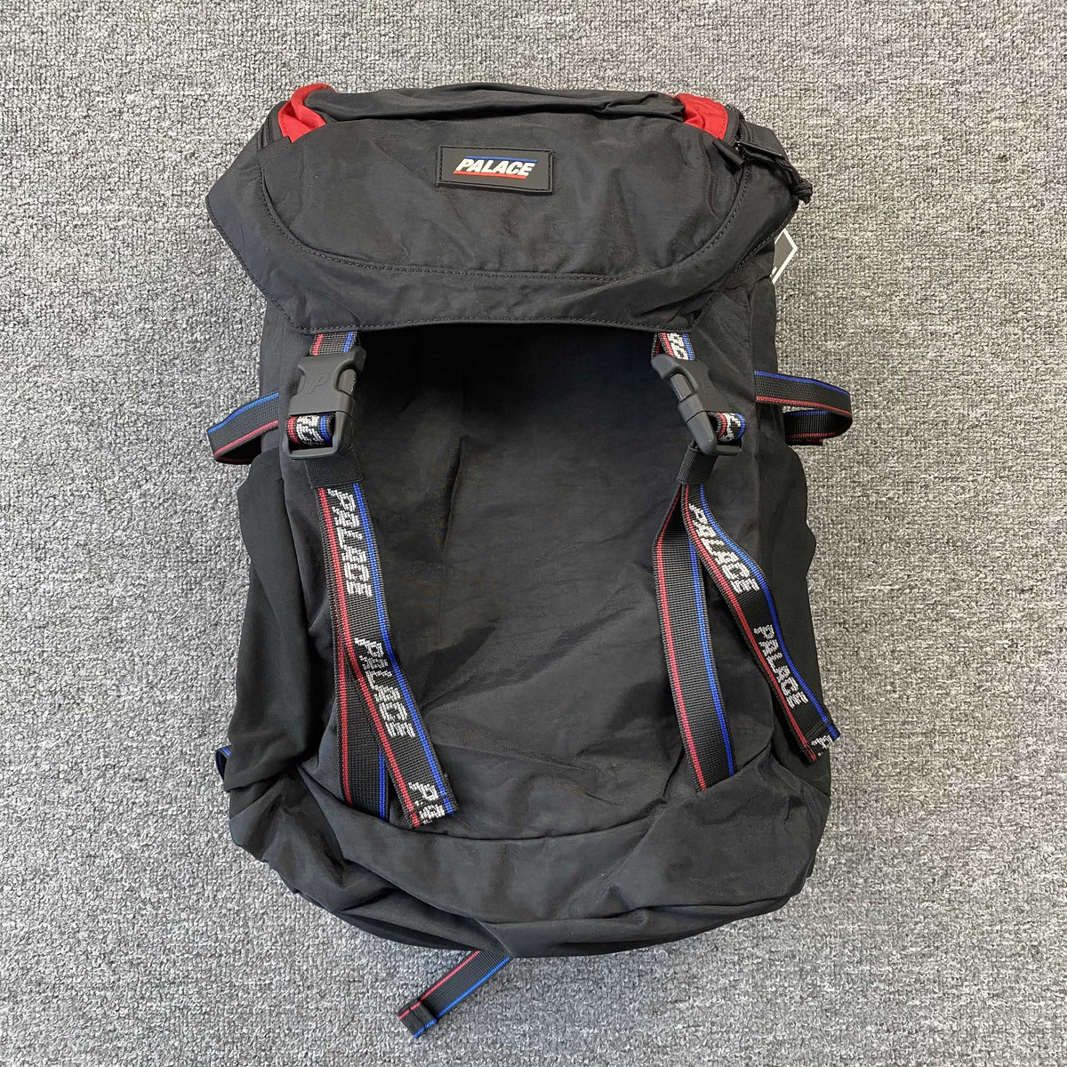 Palace 18FW Genius Backpack - napelegrife